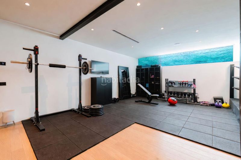 Foto d51c1e4c-f799-46fd-aae8-5f54ab8c6b1b. Casa amb calefacció aparcament piscina a Nagüeles Alto Marbella