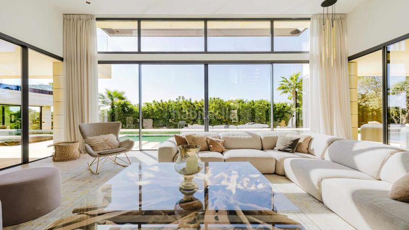 Foto efd8085d-d3b9-4bdd-9f3a-6cdfbe40e133. Casa amb calefacció aparcament piscina a Nagüeles Alto Marbella