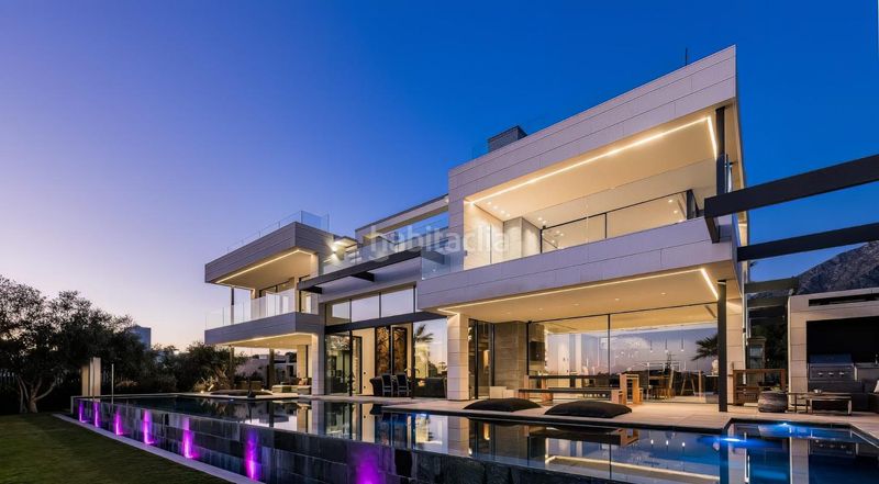 Foto f4e85cbc-60b1-470d-8a7f-e506b85416c6. Casa amb calefacció aparcament piscina a Nagüeles Alto Marbella