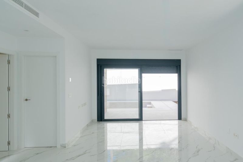 Foto 1404d324-ee83-4221-9d69-5d7900d31526. Casa amb calefacció aparcament piscina a Coloma Nucia (la)