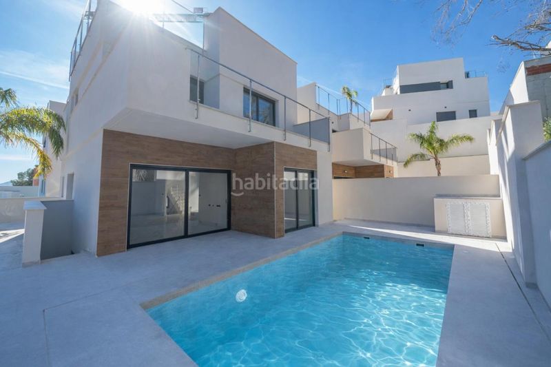 Foto ad6a4cef-7e4c-4791-9367-fa343fa6f2b5. Casa amb calefacció aparcament piscina a Coloma Nucia (la)