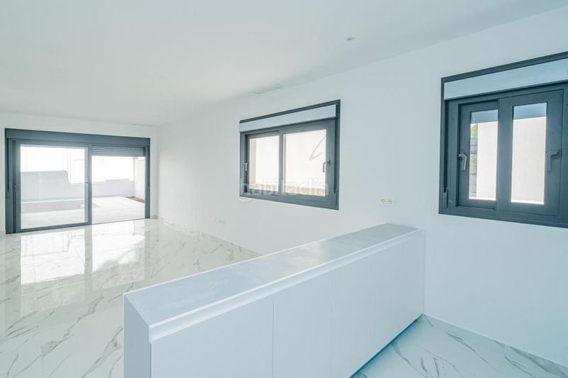 Foto d3dda227-4cdd-4e4f-b1ae-a42e2a5aa49a. Casa amb calefacció aparcament piscina a Coloma Nucia (la)