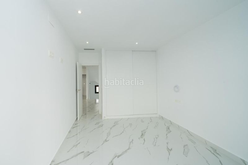 Foto db519208-ea8d-4899-afed-0cbd8c8333ed. Casa amb calefacció aparcament piscina a Coloma Nucia (la)