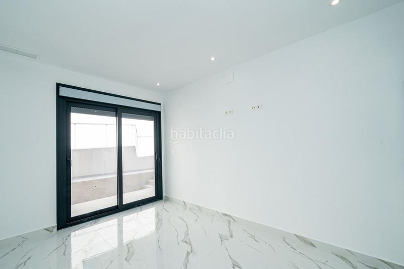 Foto e3c18200-3cb1-43d4-8db3-fb00ac094ce6. Casa amb calefacció aparcament piscina a Coloma Nucia (la)