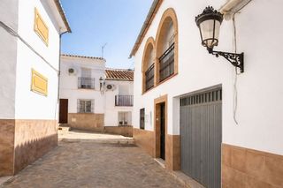 Casa bifamiliare  C. pio xii