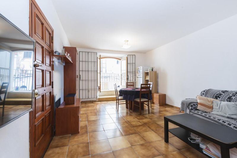 Foto c410395c-b0ff-4ec5-831c-7042ff45a494. Piso en Dalt Vila-La Marina Ibiza