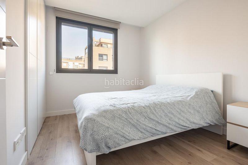 Foto 2c193aab-d141-4ec9-bfd9-2a5d8af8a656. Pis amb calefacció aparcament piscina a Sanchinarro Madrid