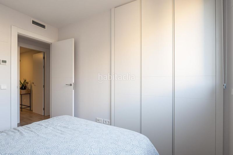 Foto 94138cd7-7109-4b77-b4e1-e8bf9bae40cd. Pis amb calefacció aparcament piscina a Sanchinarro Madrid