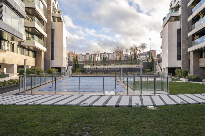 Foto bb0dc3c4-e362-4fd2-9f01-b4098405e6be. Pis amb calefacció aparcament piscina a Sanchinarro Madrid