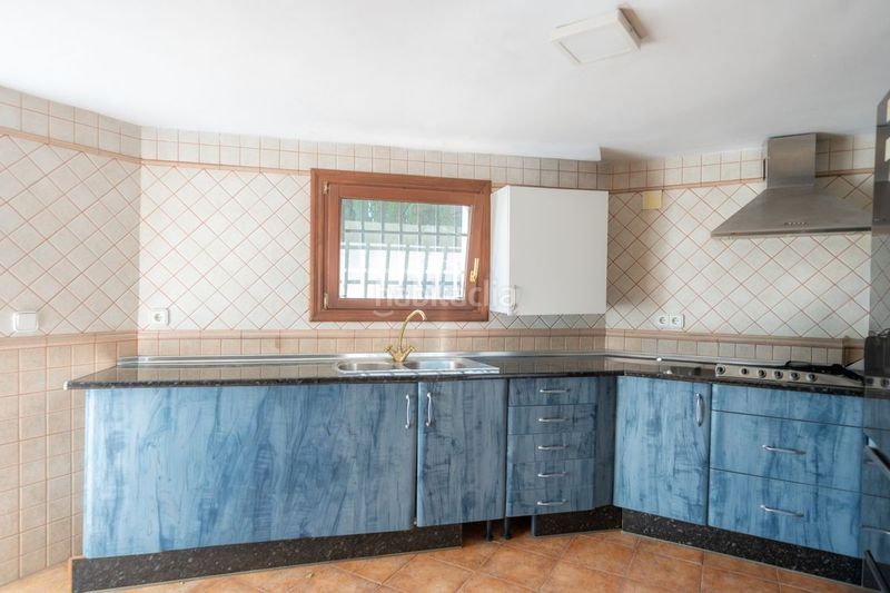 Foto b73ac689-9255-4956-9486-cd3d4628fbb9. Casa amb calefacció piscina a Coloma Nucia (la)