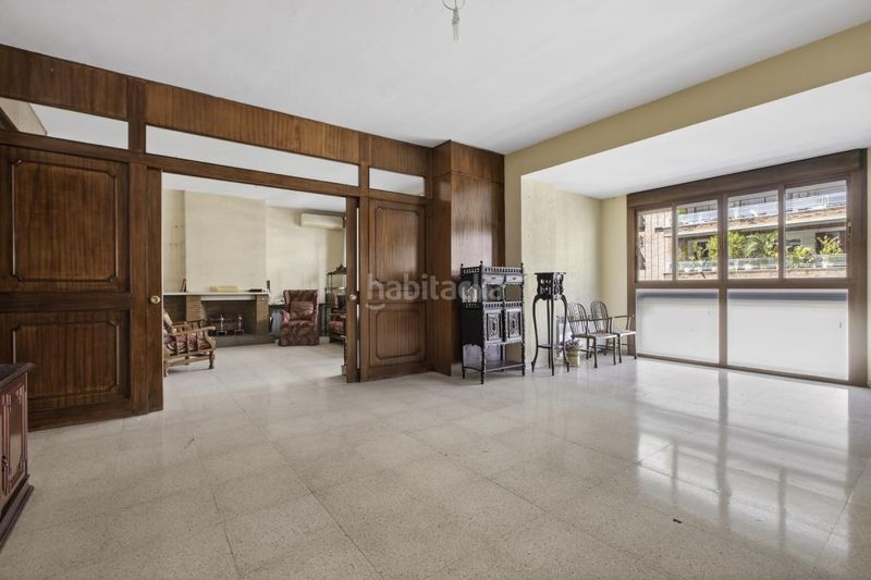 Foto c4a6b7de-b244-4f98-96c0-f32d71419c60. Pis amb calefacció aparcament a Los Remedios Sevilla