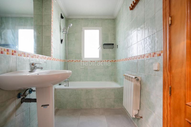 Foto 038e392b-021f-4be2-8ab8-cad34ee9c8bc. Edificio in Vista Alegre Madrid