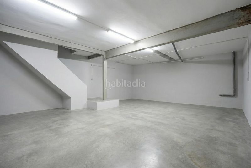 Foto 20970661-c00d-4639-9f8a-822324dab314. Edificio in Vista Alegre Madrid