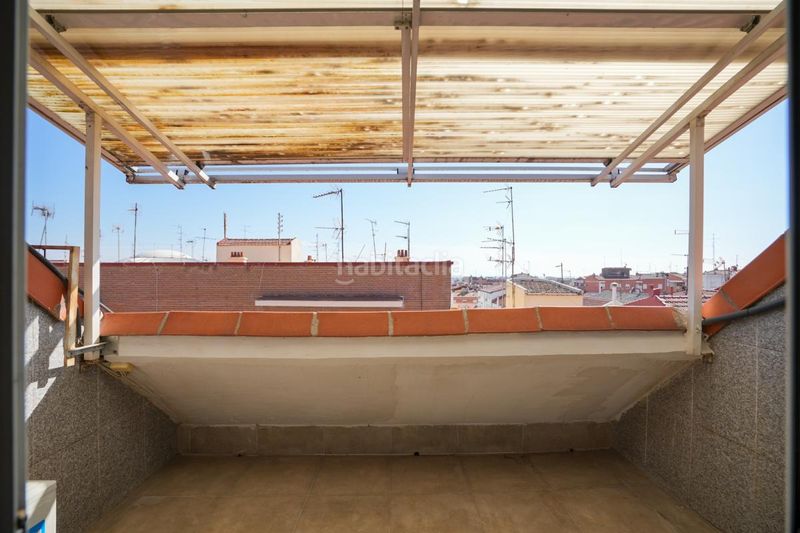 Foto 294743db-33ac-4e4f-8cf1-6a743c475f8e. Edificio in Vista Alegre Madrid