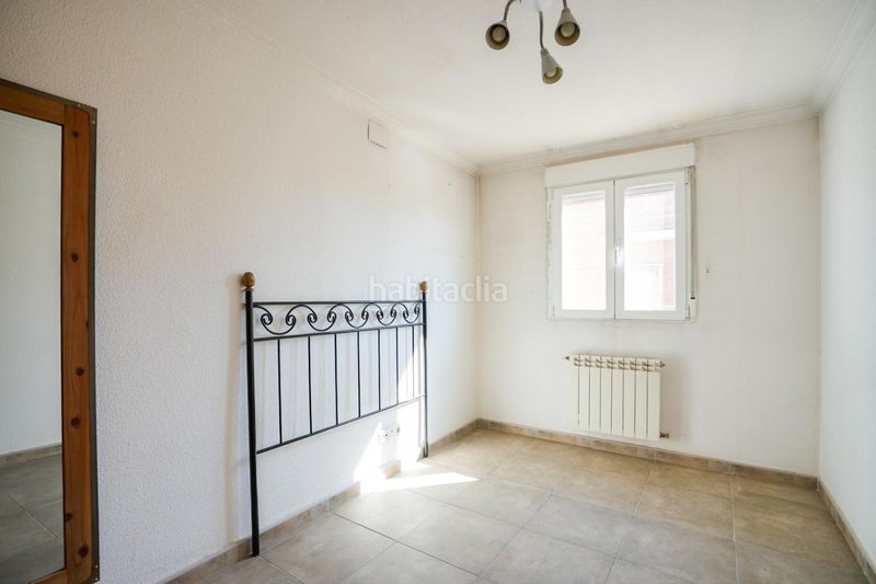 Foto 65ff0ebe-9ea6-46c1-9983-2dcd2fa500c9. Edificio en Vista Alegre Madrid