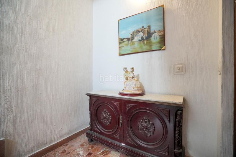 Foto c1ad23bb-071f-44be-859f-f8662279669c. Edificio en Vista Alegre Madrid