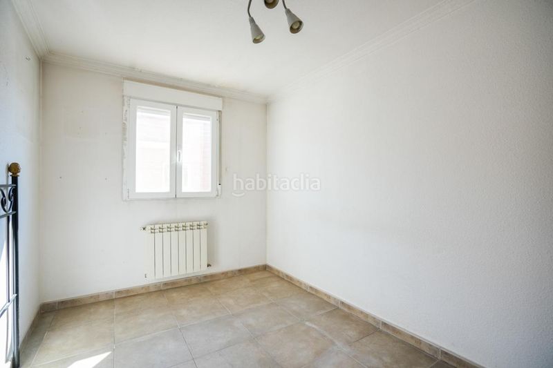 Foto dd12d059-893d-4fbf-9564-fe162fed692a. Edificio en Vista Alegre Madrid