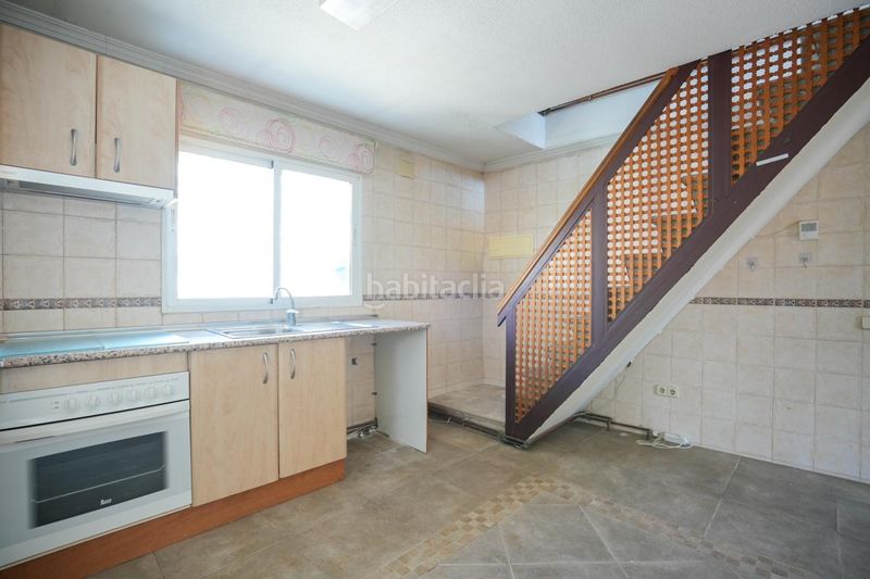 Foto 168b3077-1776-4eba-9a0e-33ed7dd1ef88. Edifici a Vista Alegre Madrid