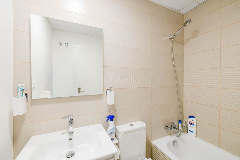 Foto 4ac695d3-2e72-4805-982a-aa5fc1feaadd. Pis amb calefacció aparcament piscina a Guadalobón Estepona