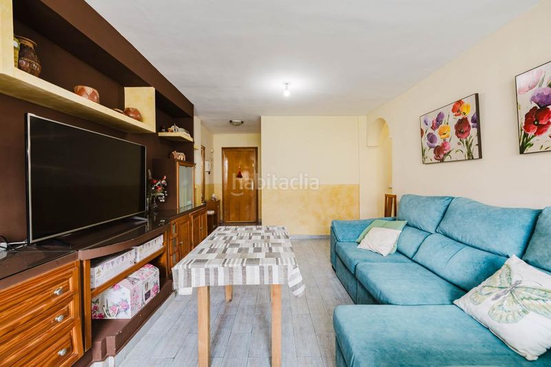 Foto 8e1979c7-e380-4100-aa10-cadcee1e51a2. Piso en Hispanidad - Vivar Téllez Vélez - Málaga