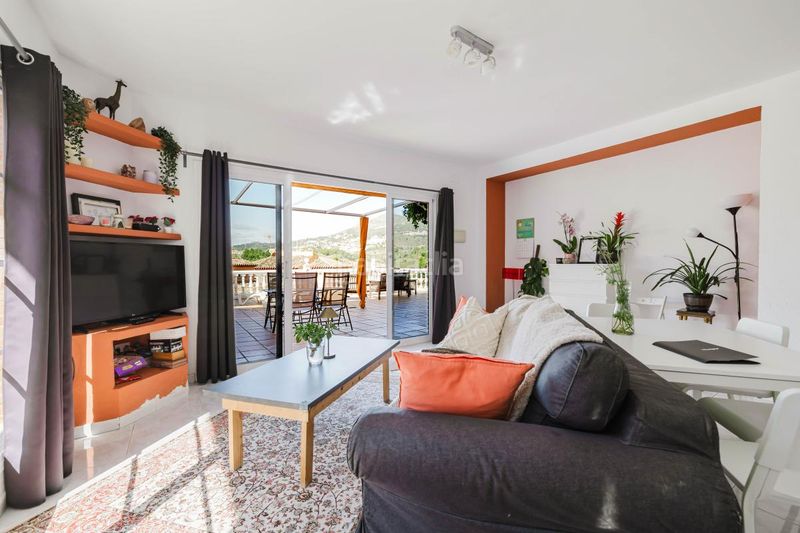 Foto 7cf3facb-5485-4d68-9b97-605f3c36bd0f. Casa amb calefacció piscina a El Candado Málaga