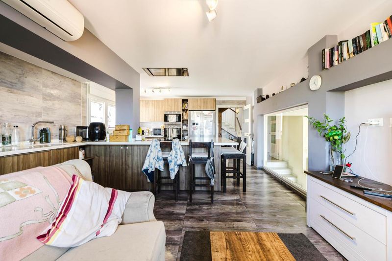 Foto bedf1f26-ac0a-4f8d-a957-10eee16f2068. Casa amb calefacció piscina a El Candado Málaga