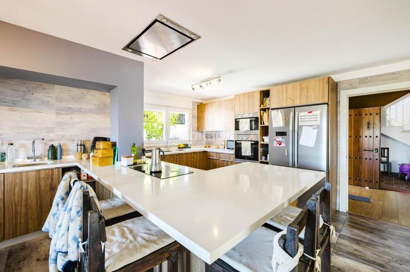 Foto f5d1de92-c8a9-40c6-addc-82c564c295d5. Casa amb calefacció piscina a El Candado Málaga