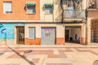 Piano terra  Av. santa maría