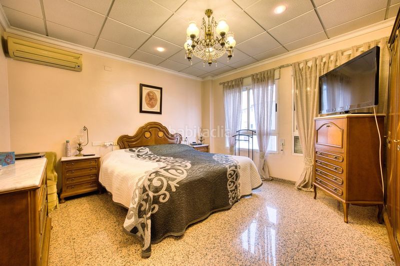 Foto fe7d8a8e-1cc6-48cc-97d3-f97125d08395. Edificio en Cocentaina
