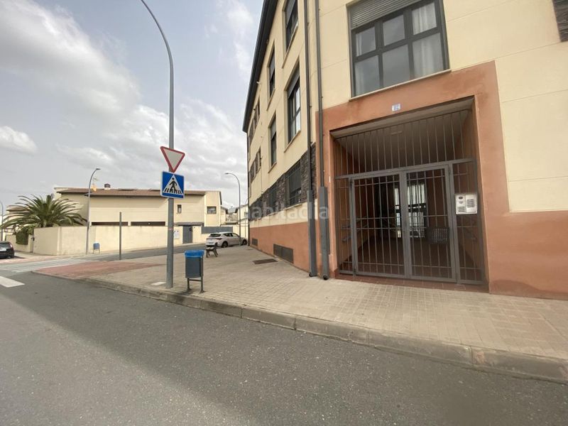 Foto 71290295-01f3-4569-bedc-d409d78a6795. Pis amb calefacció aparcament a Noblejas