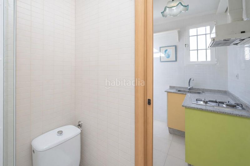 Foto b6fba36a-e170-4175-9e4f-cb612e4c3e4e. Àtic amb calefacció a Casco Antiguo - Puerto Benidorm