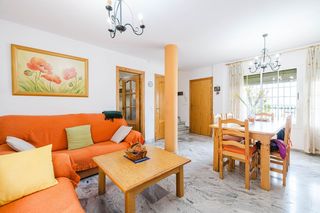 Maison jumelée  Avenida andalucia (torre del mar)