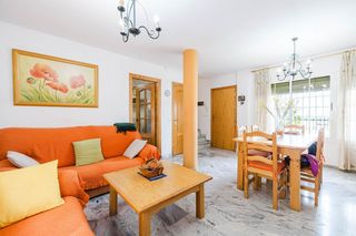 Maison jumelée  Avenida andalucia (torre del mar)