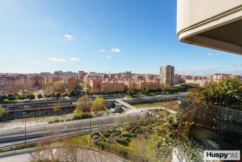 Foto 2cd72df8-48b0-4e85-ac8a-172b2e5f6269. Pis amb calefacció aparcament piscina a Legazpi Madrid