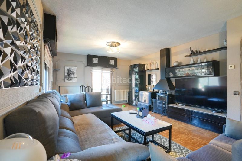 Foto 1eaddb96-cfd8-4d3f-8239-1505cb2f523e. Dúplex amb calefacció aparcament a Montserrat-Parque Empresarial San Fernando de Henares