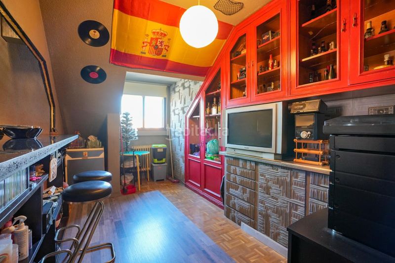 Foto 2f9bfb3c-f1f3-4d1d-bcd1-679930cddd9d. Dúplex amb calefacció aparcament a Montserrat-Parque Empresarial San Fernando de Henares