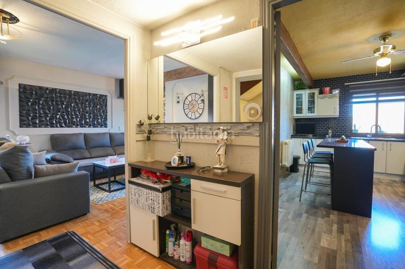 Foto a8c6d033-853d-4deb-83c6-b0550f396f20. Dúplex amb calefacció aparcament a Montserrat-Parque Empresarial San Fernando de Henares