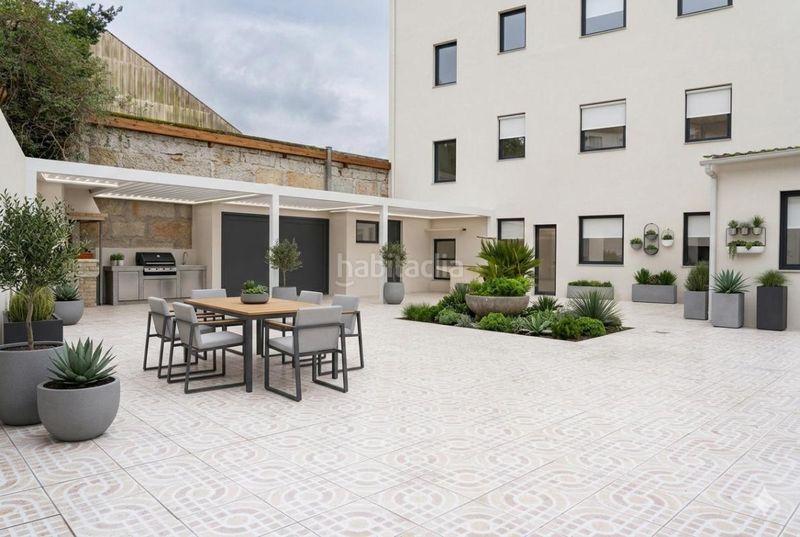 Foto b565f8e9-f4bd-4bf1-b906-4047f434741b. Edificio in Cambados