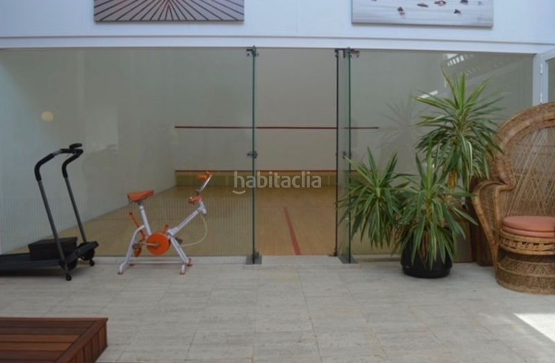 Foto cea510d0-a5e6-488d-bcb3-896030f2f568. Casale con riscaldamento parcheggio piscina in Eixample Alcoi