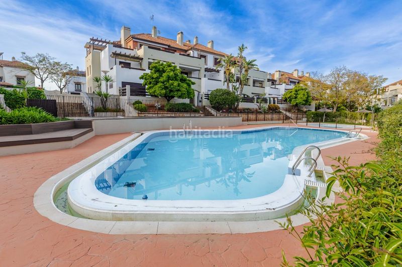Foto da916634-96e7-4ff6-80ba-65fe838a34fa. Àtic amb calefacció aparcament piscina a Las Pajanosas Guillena