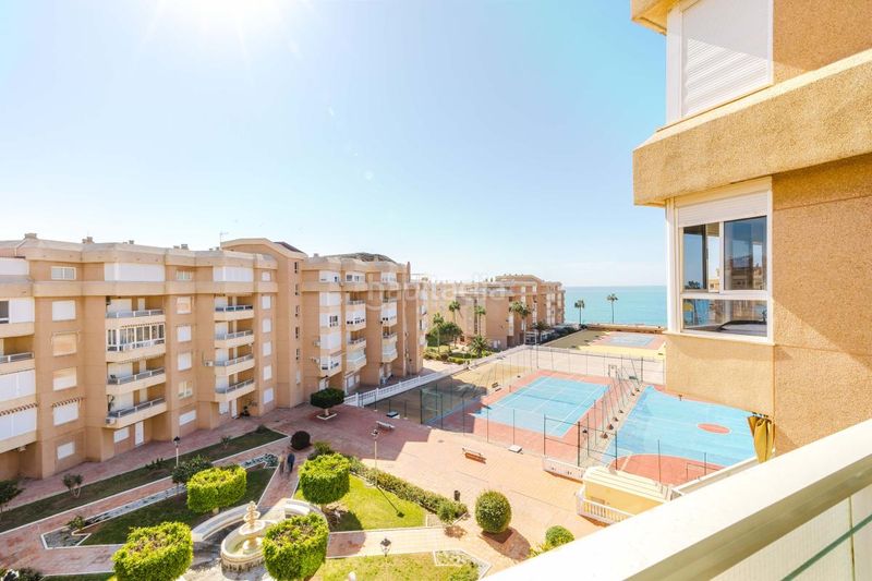 Foto 10835a30-26e4-434d-8f33-6e54f86e9a74. Pis amb calefacció piscina a Centro Internacional Torrox