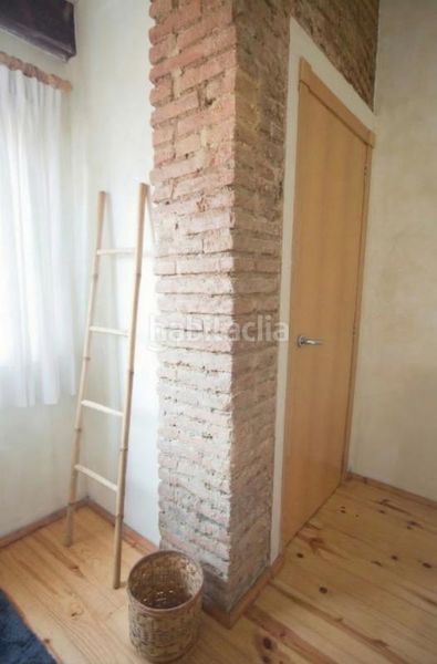 Foto 03de283d-0463-4b3f-a401-236658539aac. Àtic amb calefacció a Russafa Valencia