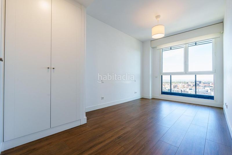 Foto 416a014e-d81b-4a03-b65a-ecce9945dd14. Pis amb calefacció aparcament piscina a Virgen del Cortijo-Manoteras Madrid