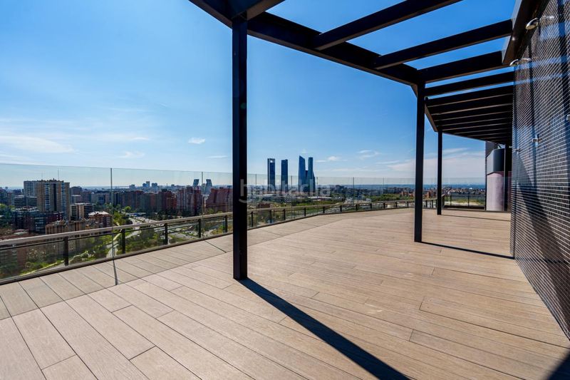 Foto 45730993-dfa4-40b2-af73-25e78b55da6b. Pis amb calefacció aparcament piscina a Virgen del Cortijo-Manoteras Madrid