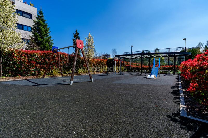 Foto 6b7145d5-95c9-41e5-94b5-834aadfb1f6e. Pis amb calefacció aparcament piscina a Virgen del Cortijo-Manoteras Madrid