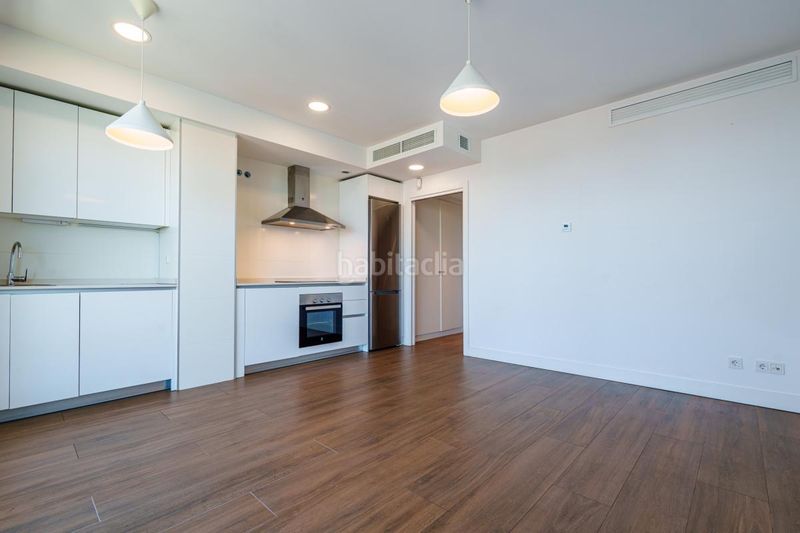 Foto 709b5c02-23d0-4a53-a918-804aa9382423. Pis amb calefacció aparcament piscina a Virgen del Cortijo-Manoteras Madrid