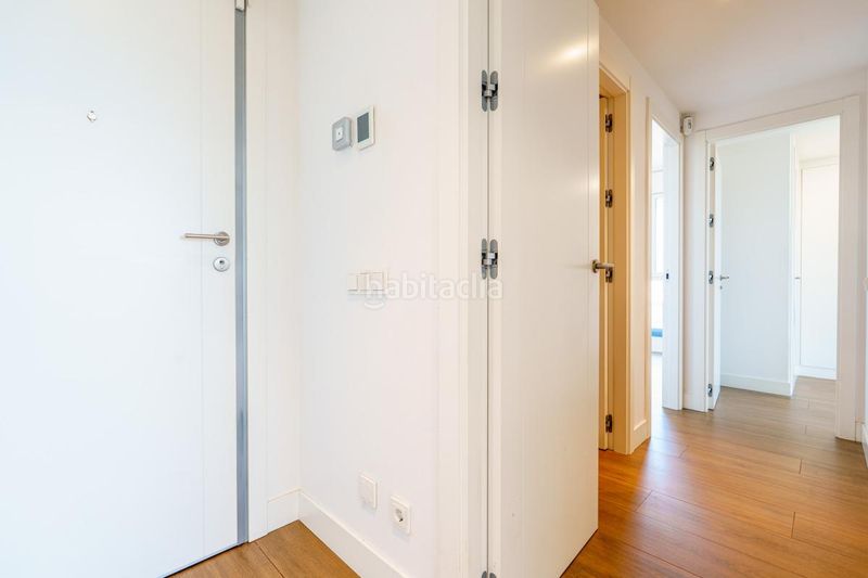 Foto 8f2a9d74-b935-4588-a72b-1451fd5d1fc6. Pis amb calefacció aparcament piscina a Virgen del Cortijo-Manoteras Madrid