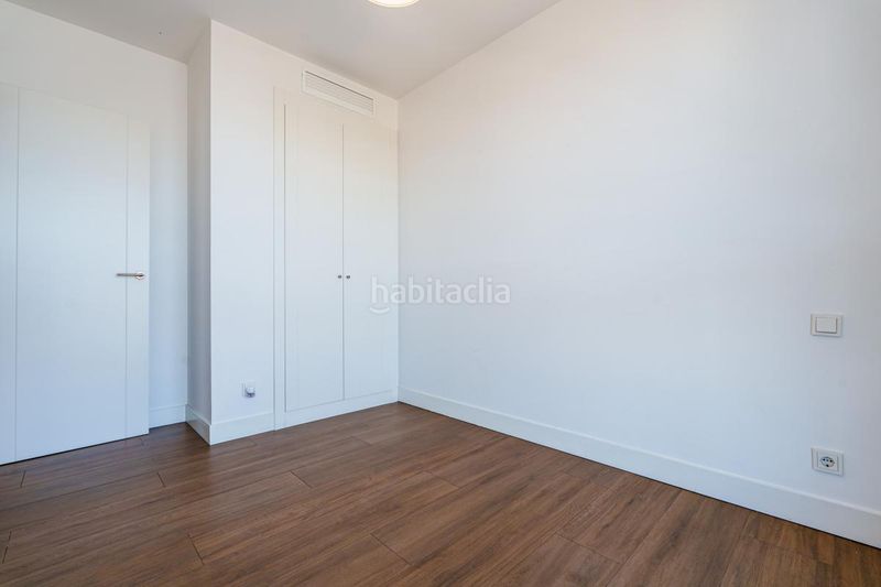 Foto a4aeb561-e9c9-486d-8d27-9bf630efaa31. Pis amb calefacció aparcament piscina a Virgen del Cortijo-Manoteras Madrid