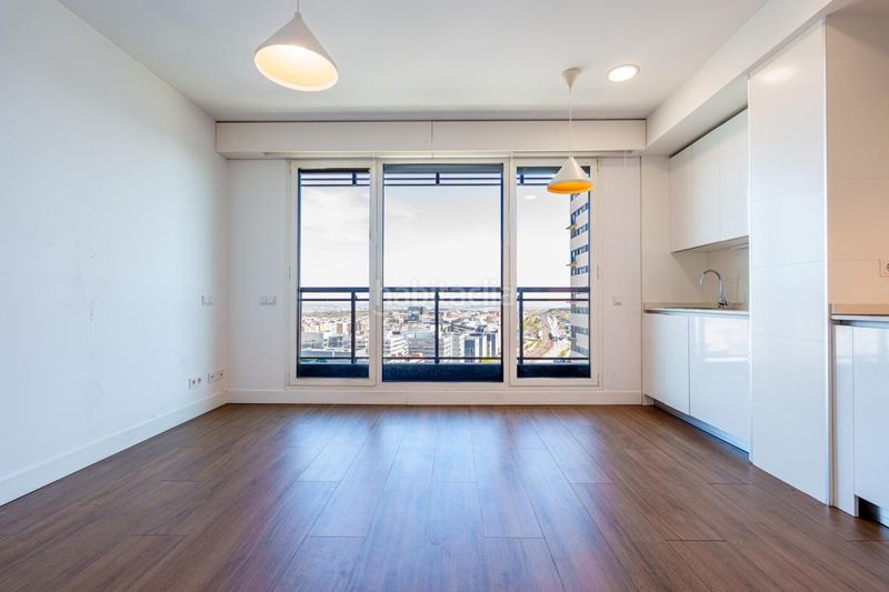 Foto c1854d96-a91f-409e-ba69-d9b36c561db9. Pis amb calefacció aparcament piscina a Virgen del Cortijo-Manoteras Madrid