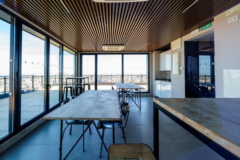 Foto d02dd250-9c23-490f-aeb0-9f6d095ad6a4. Pis amb calefacció aparcament piscina a Virgen del Cortijo-Manoteras Madrid